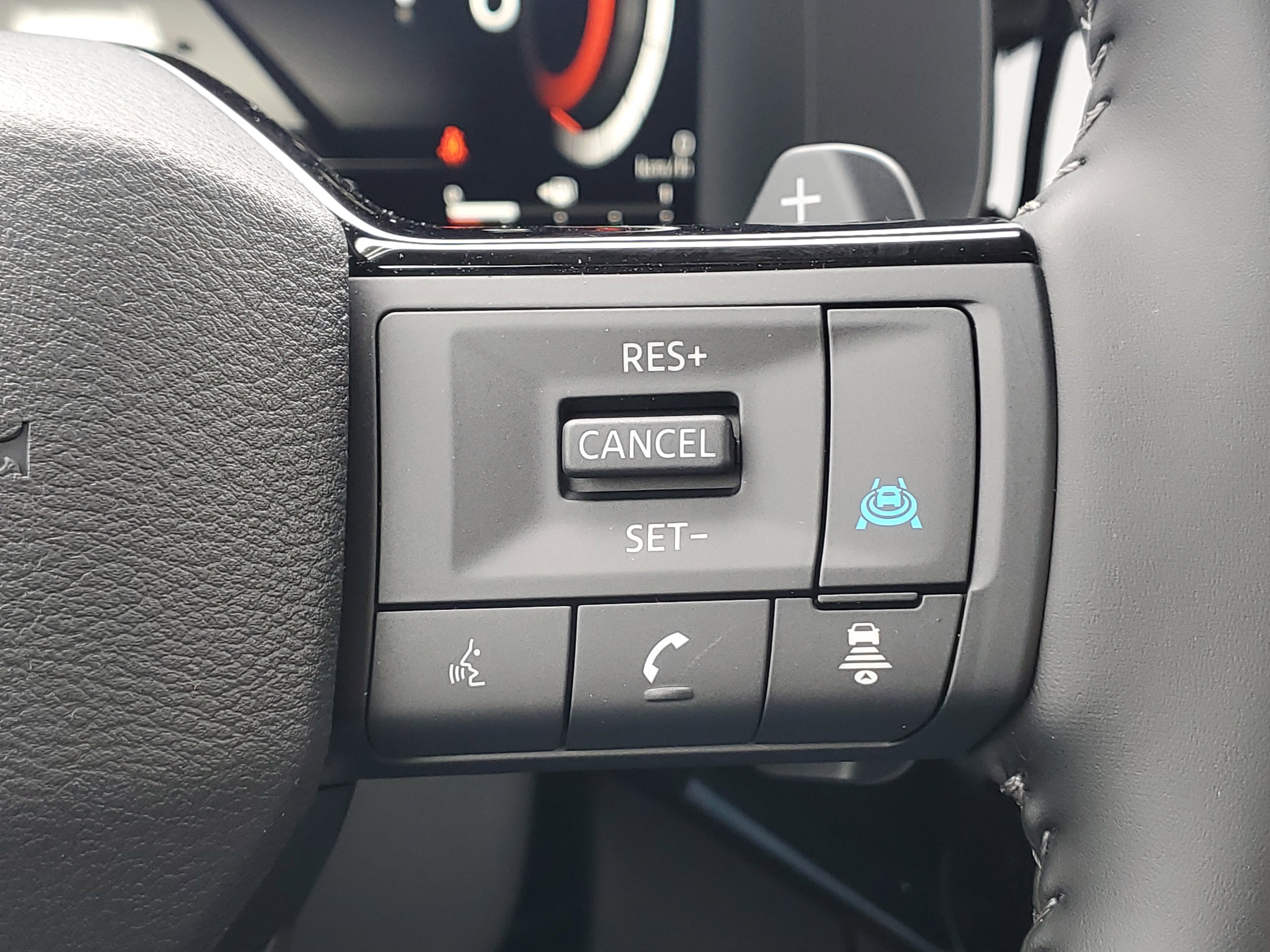 New 2026 Nissan Pathfinder Platinum image 12