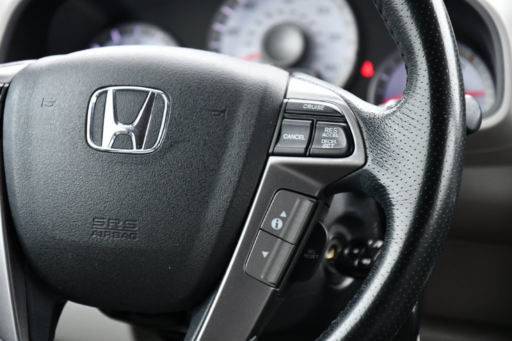 Used 2014 Honda Pilot Touring image 30