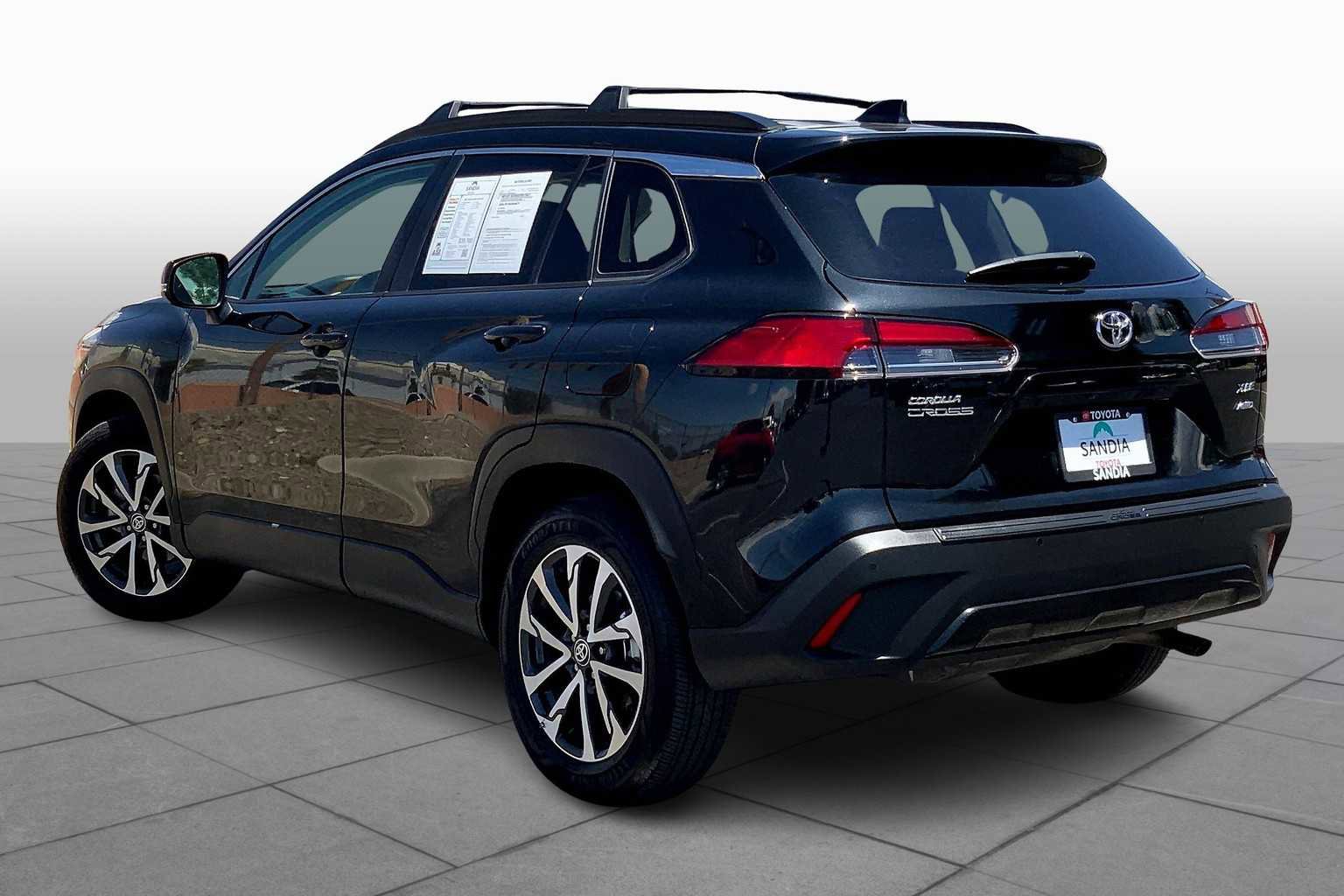 Certified 2024 Toyota Corolla Cross XLE image 10