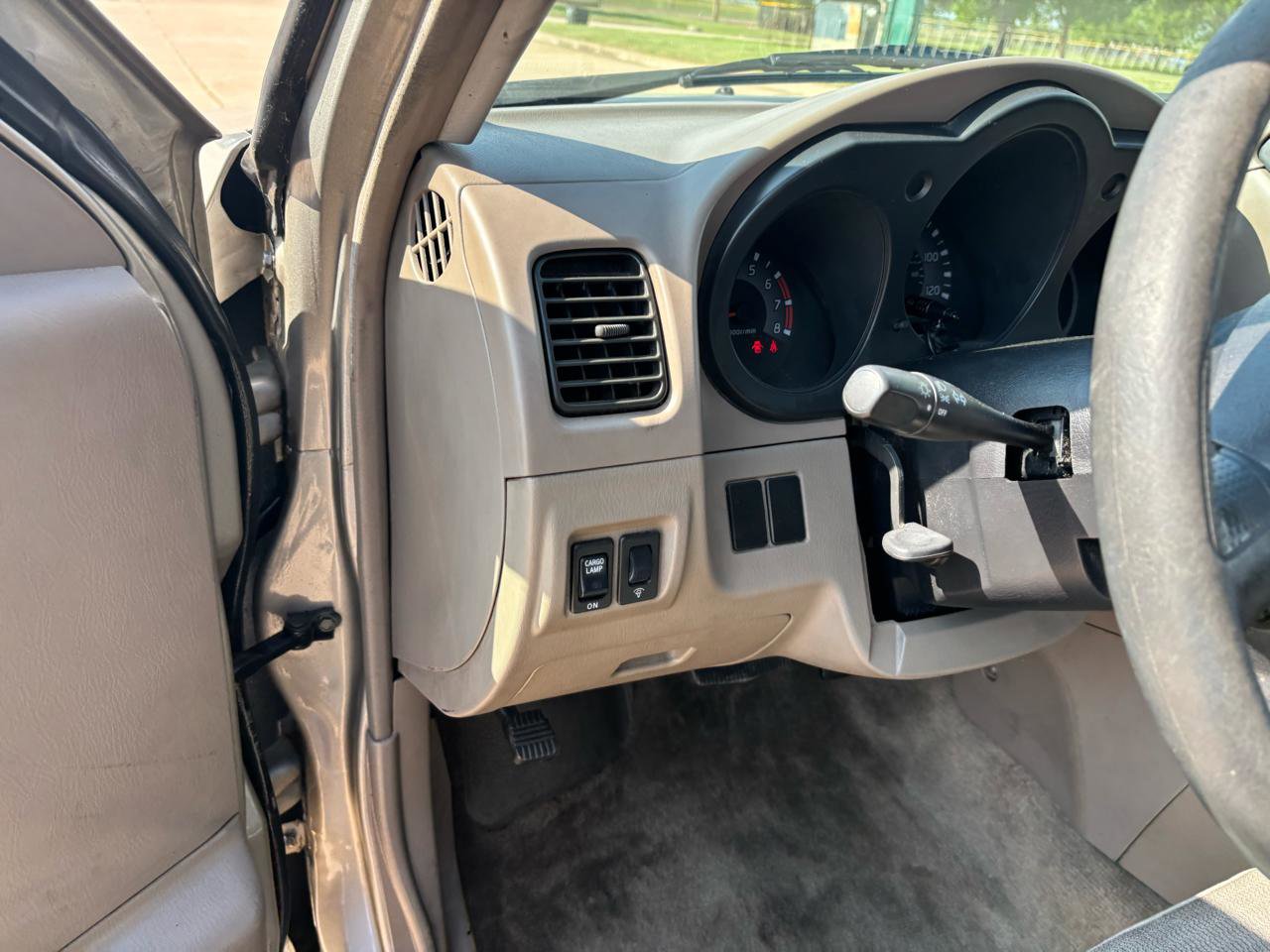Used 2003 Nissan Frontier XE w/ XE Pwr Pkg RWD image 13