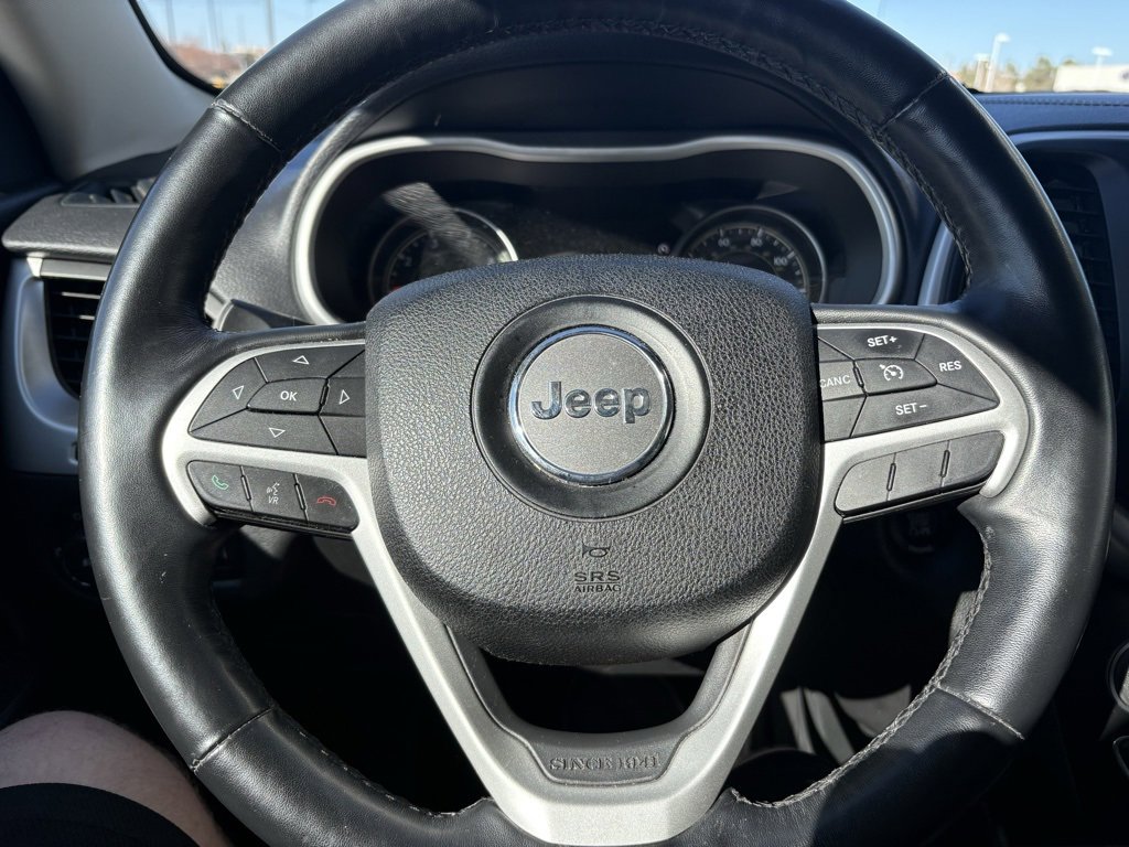 Used 2015 Jeep Cherokee Limited image 15