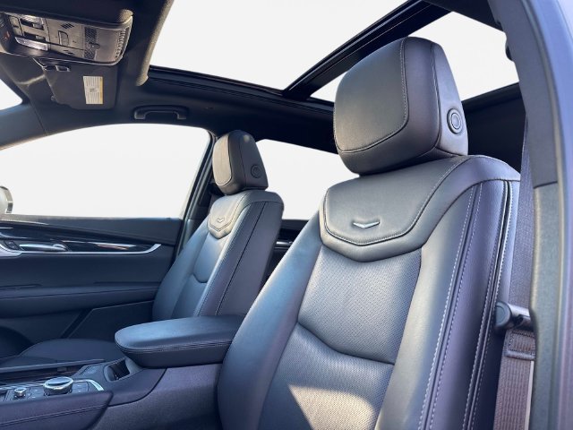 New 2026 Cadillac XT5 Premium Luxury w/ Driver Assist Package AWD/4WD image 18