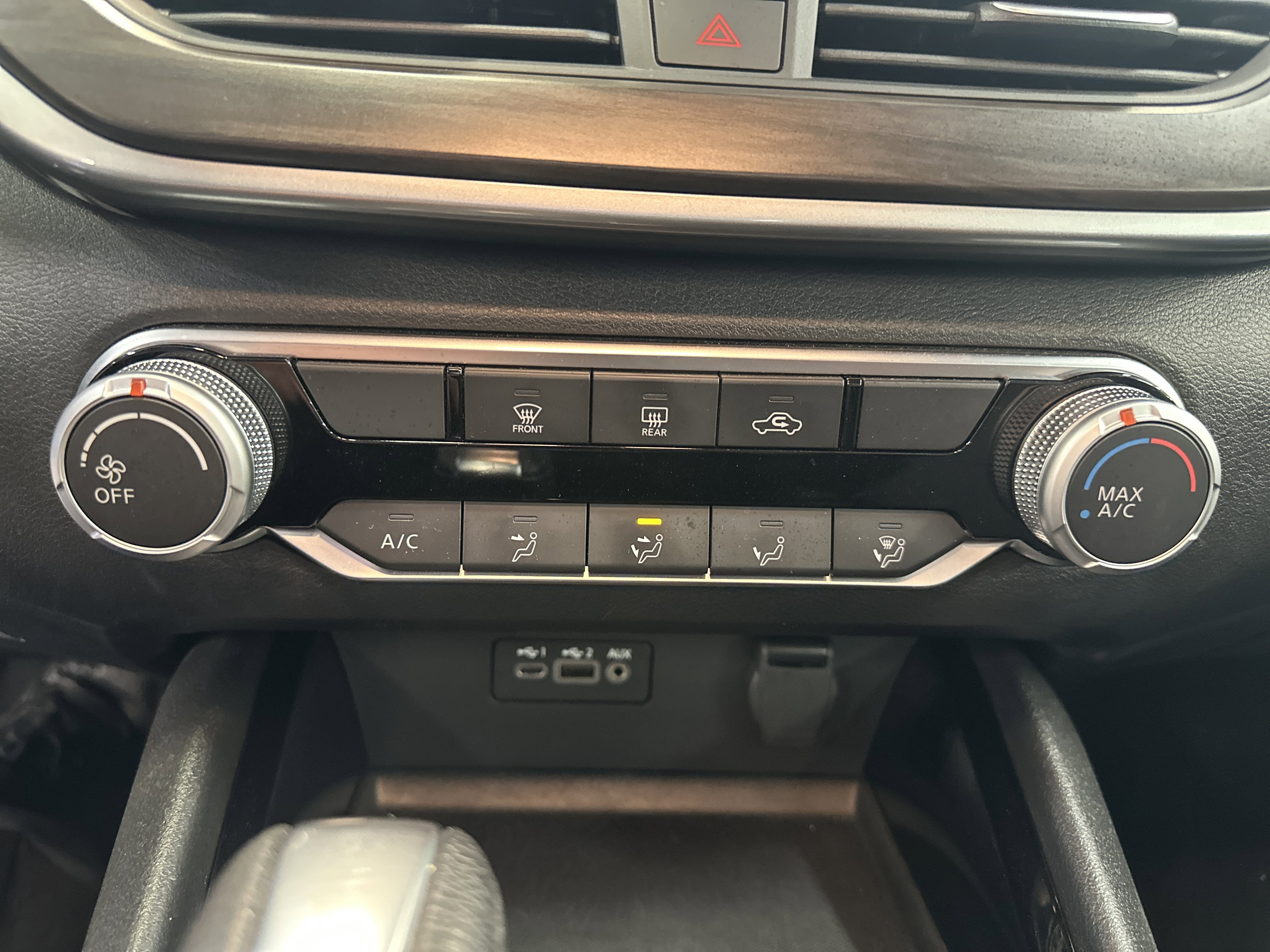 Used 2024 Nissan Altima 2.5 SV image 29