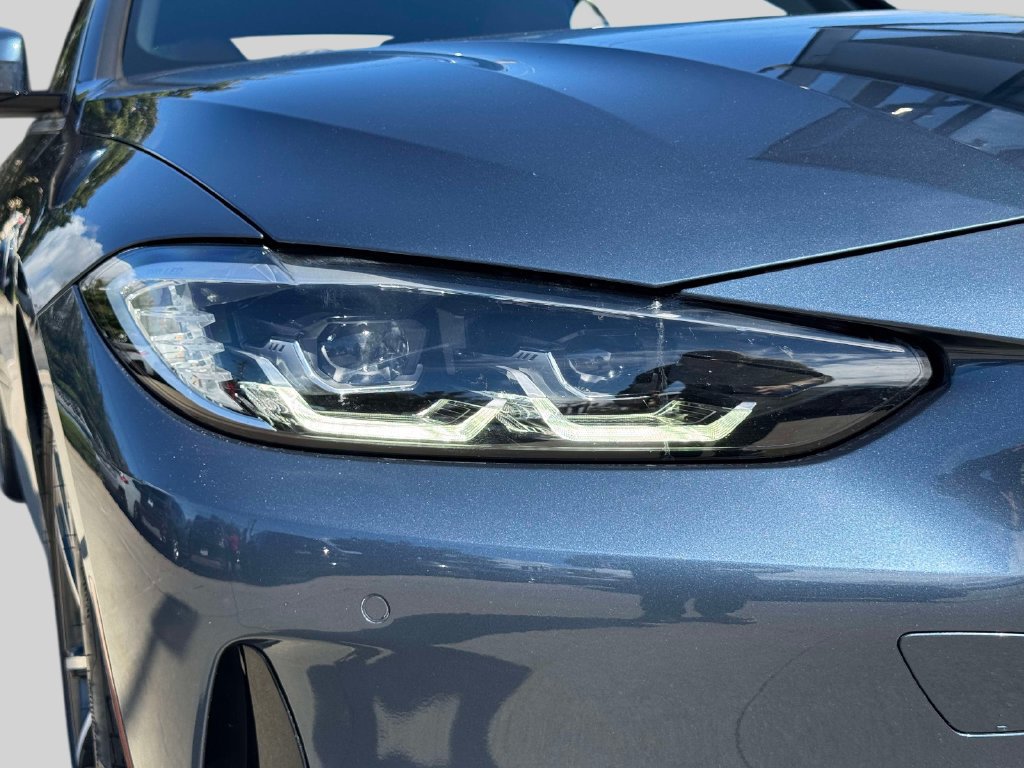 Certified 2024 BMW 430i xDrive Convertible w/ Premium Package AWD/4WD image 9