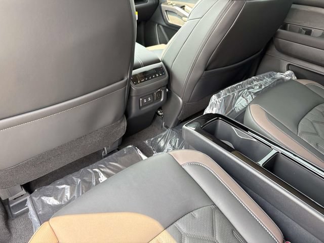 New 2026 Nissan Pathfinder Platinum AWD/4WD image 11