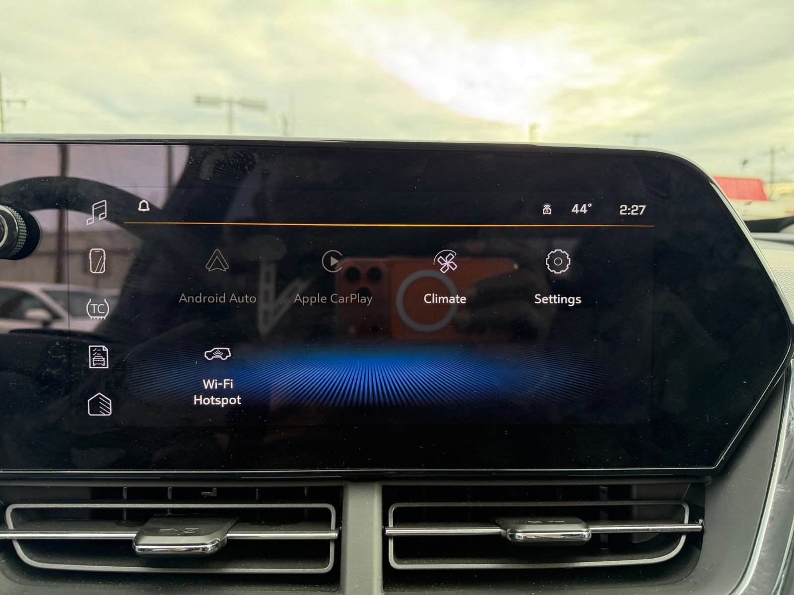 Used 2025 Chevrolet Trax LT image 21