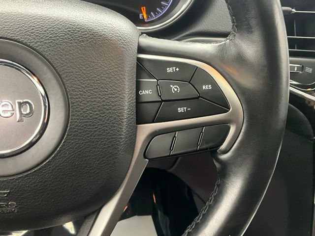 Used 2019 Jeep Grand Cherokee Altitude image 19