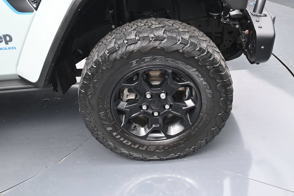 Used 2023 Jeep Wrangler Unlimited Rubicon 4xe AWD/4WD image 36