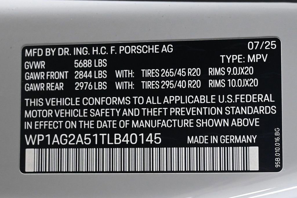 Certified 2026 Porsche Macan S image 33