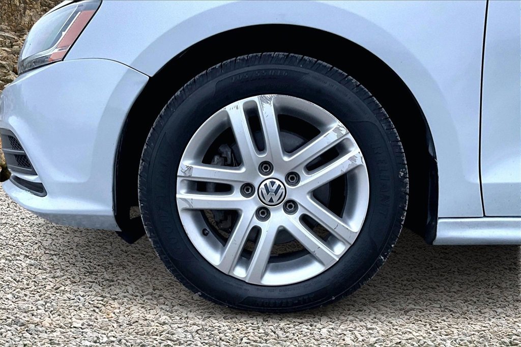 Used 2018 Volkswagen Jetta S w/ Cold Weather Package image 6