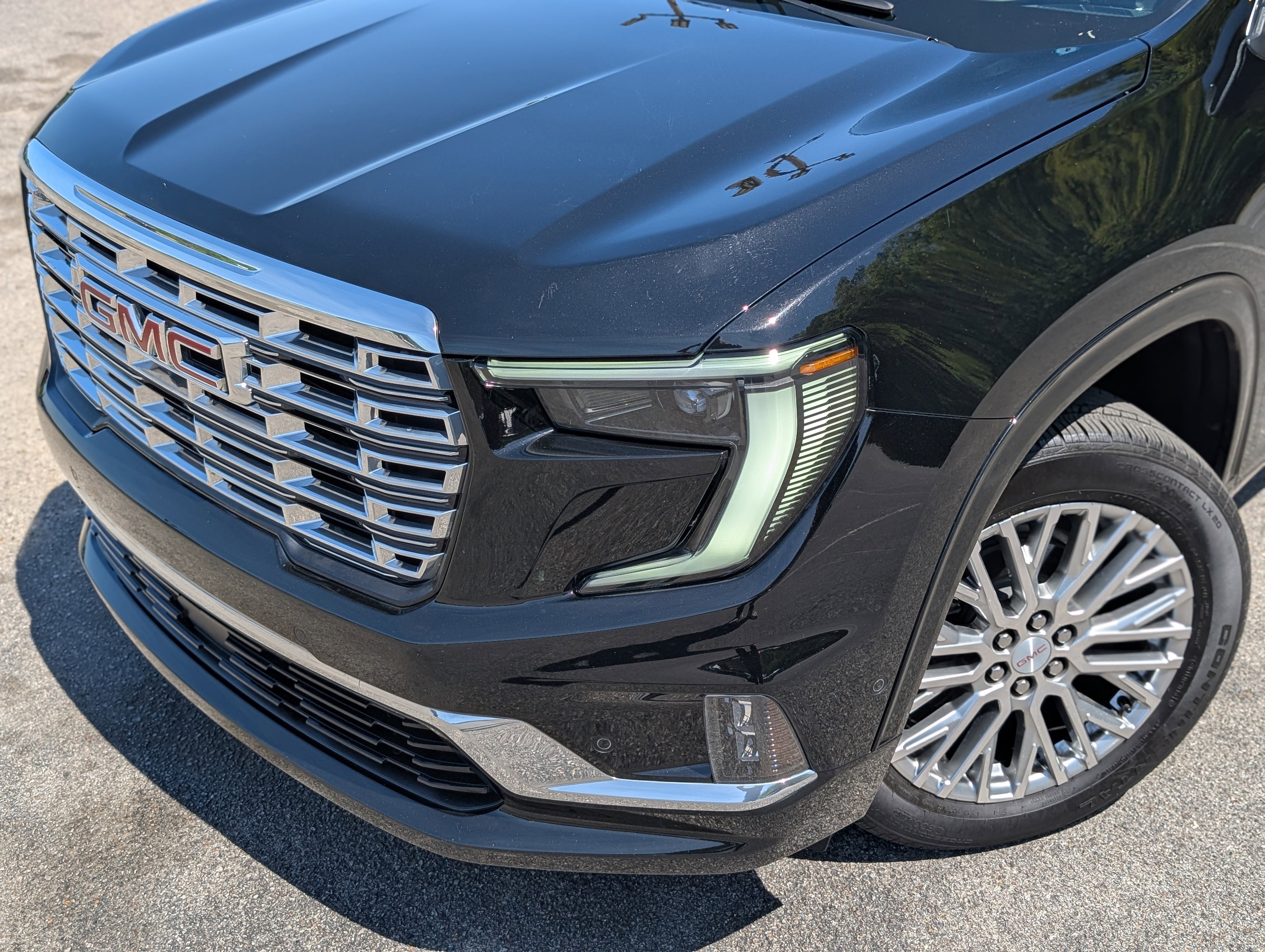 Used 2024 GMC Acadia Denali w/ Super Cruise Package image 13