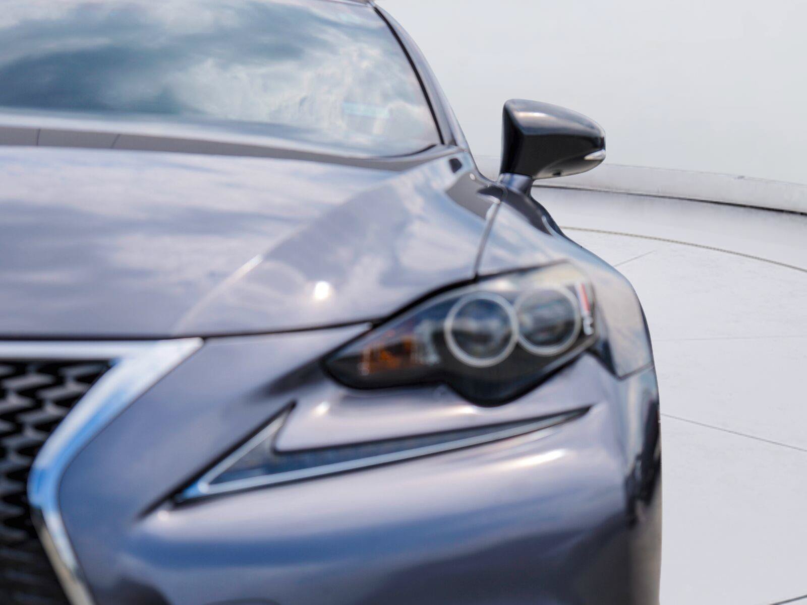 Used 2016 Lexus IS 300 AWD w/ F Sport Package image 5