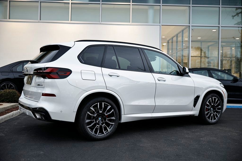 New 2026 BMW X5 xDrive40i w/ M Sport Package image 7