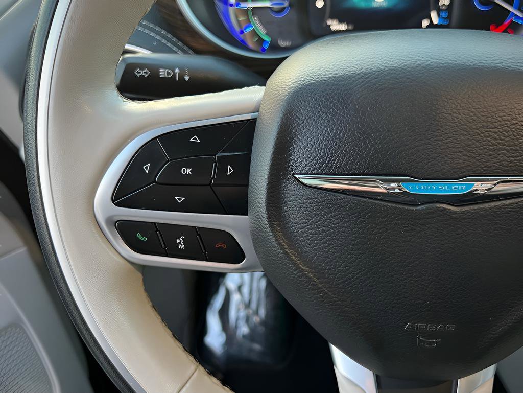 Used 2021 Chrysler Pacifica Limited image 48