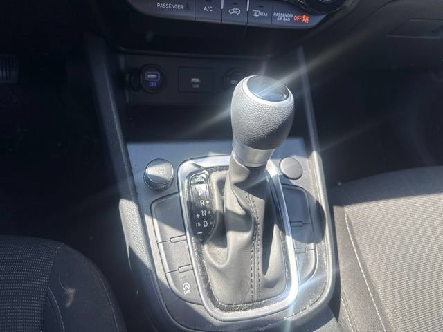 Used 2022 Hyundai Kona SEL w/ Cargo Package FWD image 17