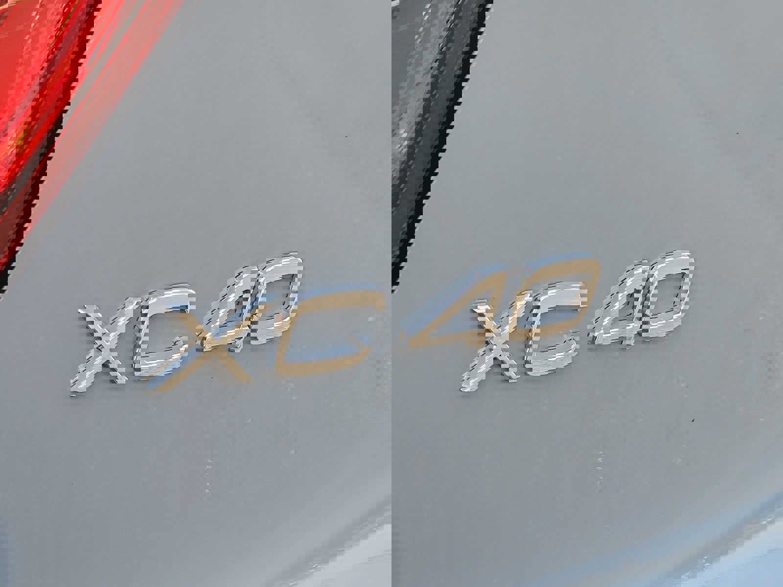 Certified 2023 Volvo XC40 B4 Plus w/ Driver Assist Package image 28