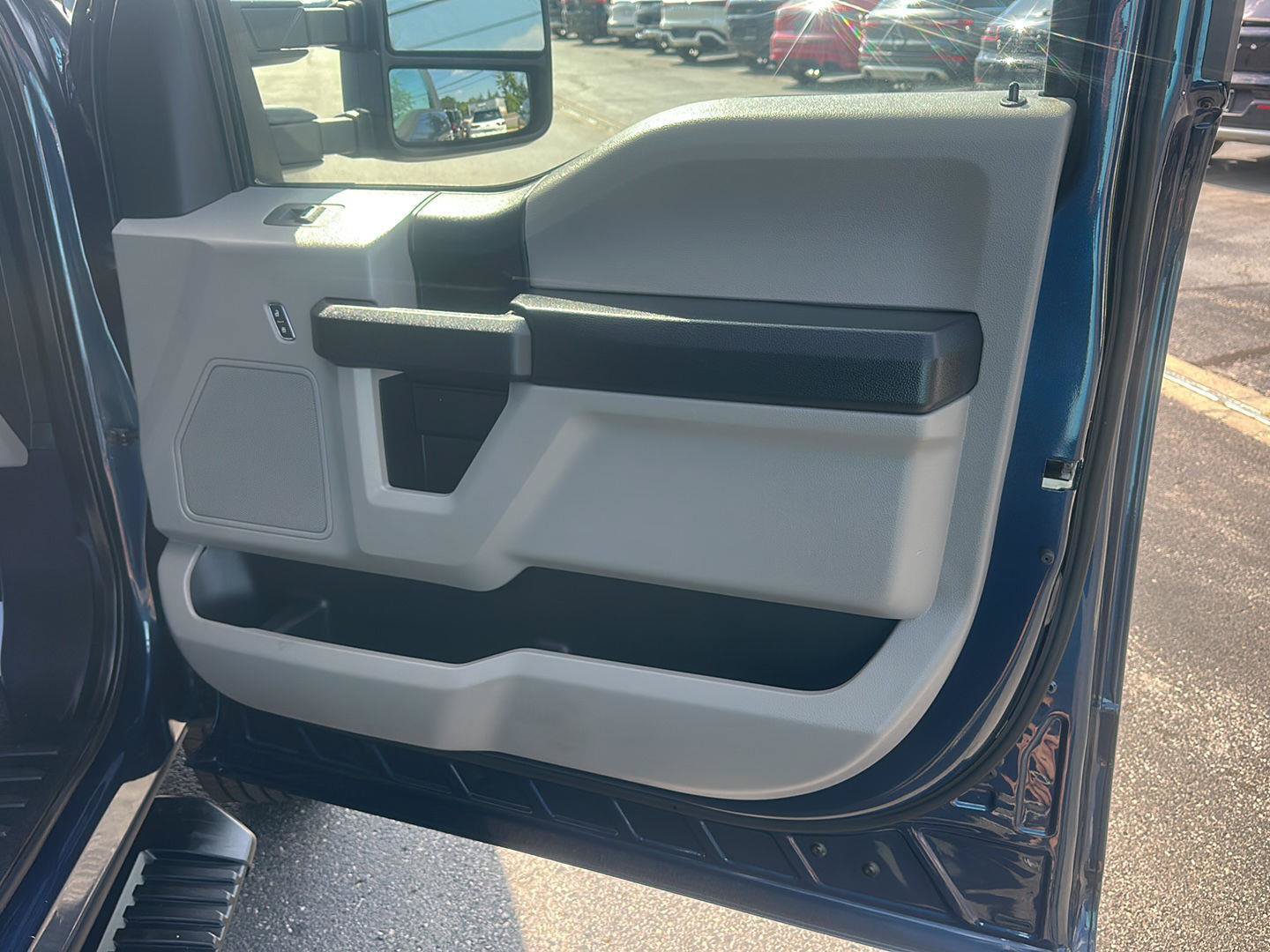 Used 2017 Ford F250 XL w/ Power Equipment Group AWD/4WD image 12