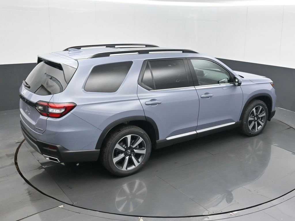 New 2025 Honda Pilot Touring image 21