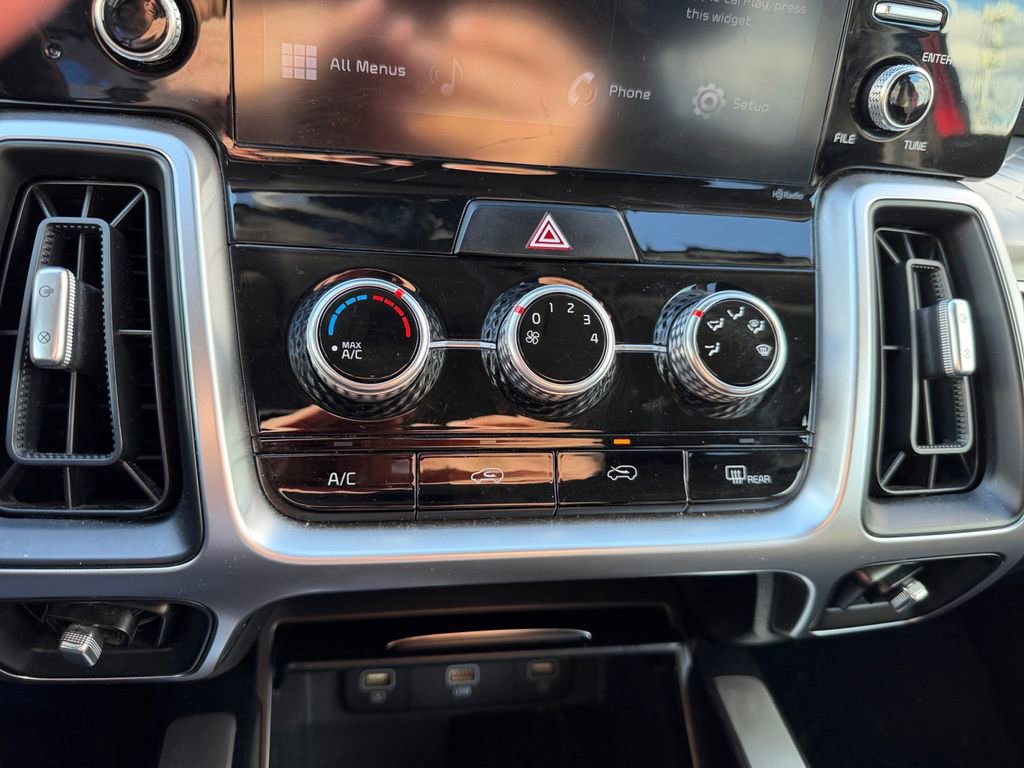 Used 2021 Kia Sorento LX image 19
