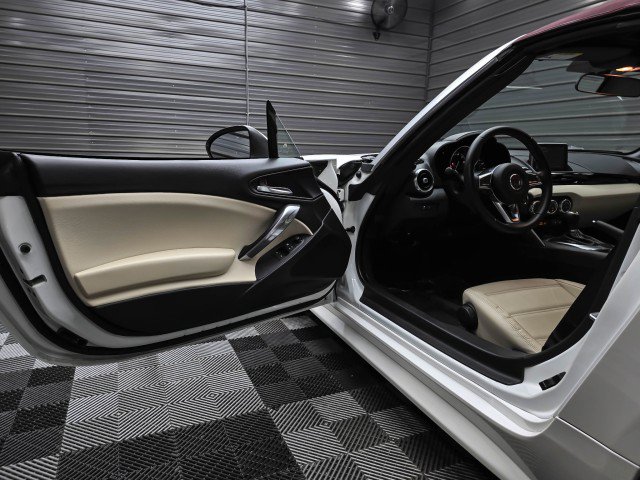 Used 2019 FIAT 124 Spider Lusso RWD image 29