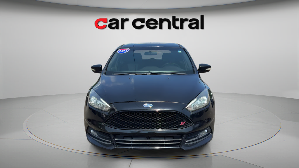Used 2018 Ford Focus ST FWD image 8