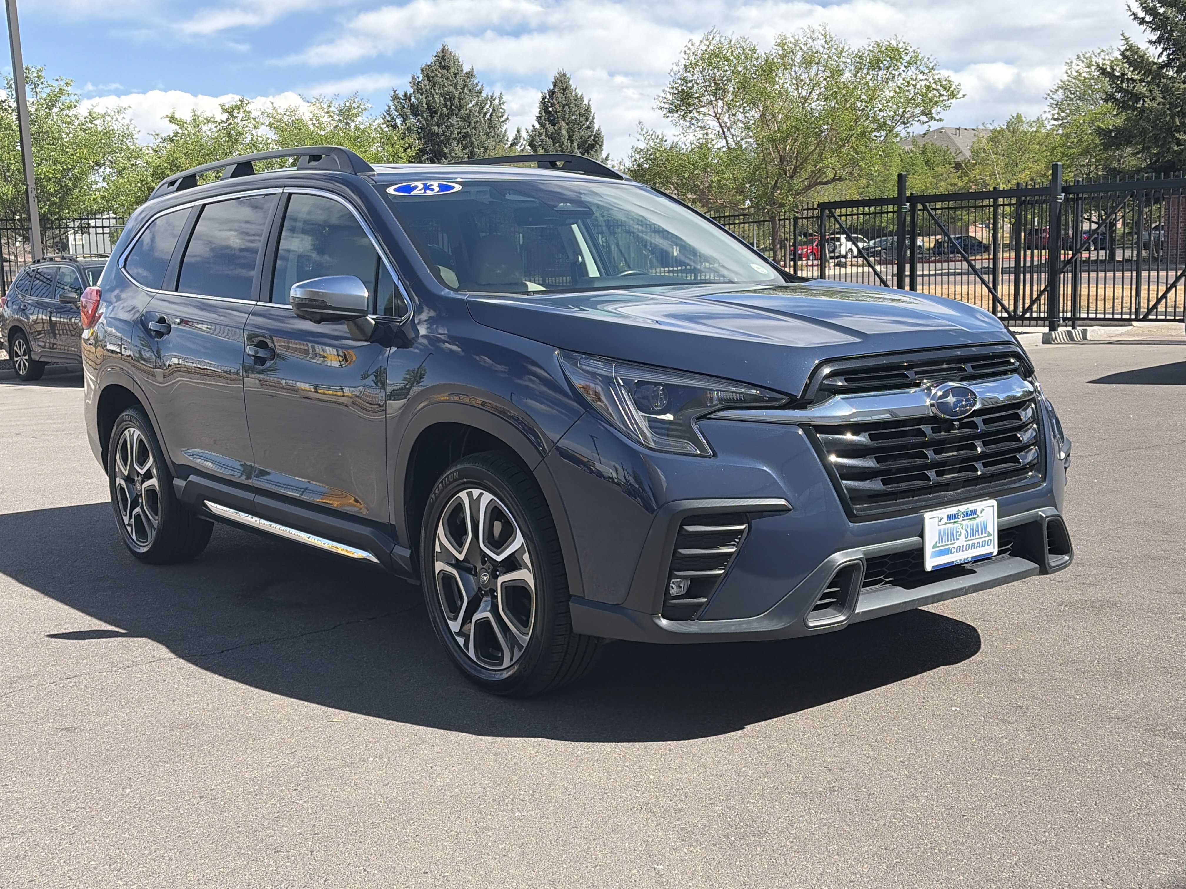 Used 2023 Subaru Ascent Limited w/ Technology Package AWD/4WD image 3