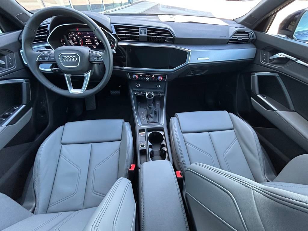 New 2025 Audi Q3 2.0T Premium image 56