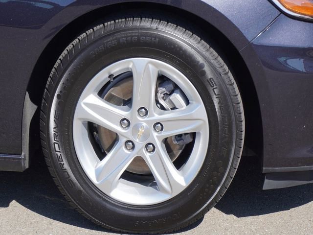 Used 2022 Chevrolet Malibu LS w/ Driver Confidence Package II image 5