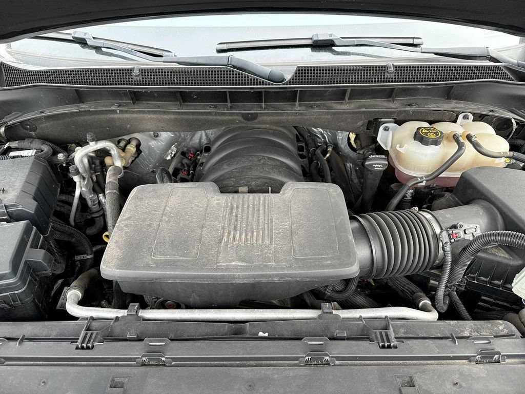 Used 2023 Chevrolet Suburban LT RWD image 27
