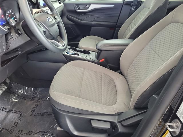 Used 2022 Ford Escape SE image 17