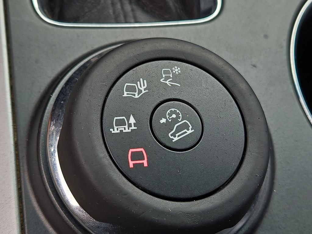 Used 2014 Ford Explorer XLT w/ Equipment Group 202A AWD/4WD image 15