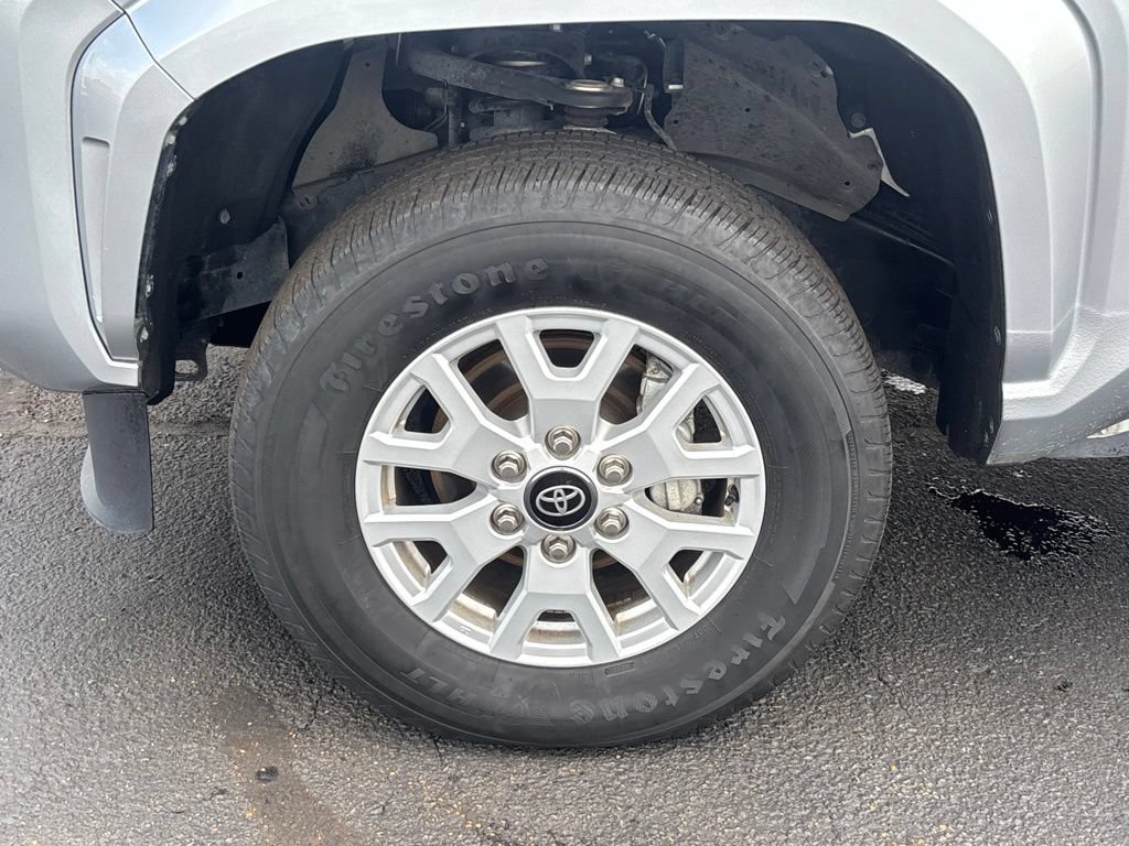 Used 2024 Toyota Tacoma TRD Sport AWD/4WD image 26