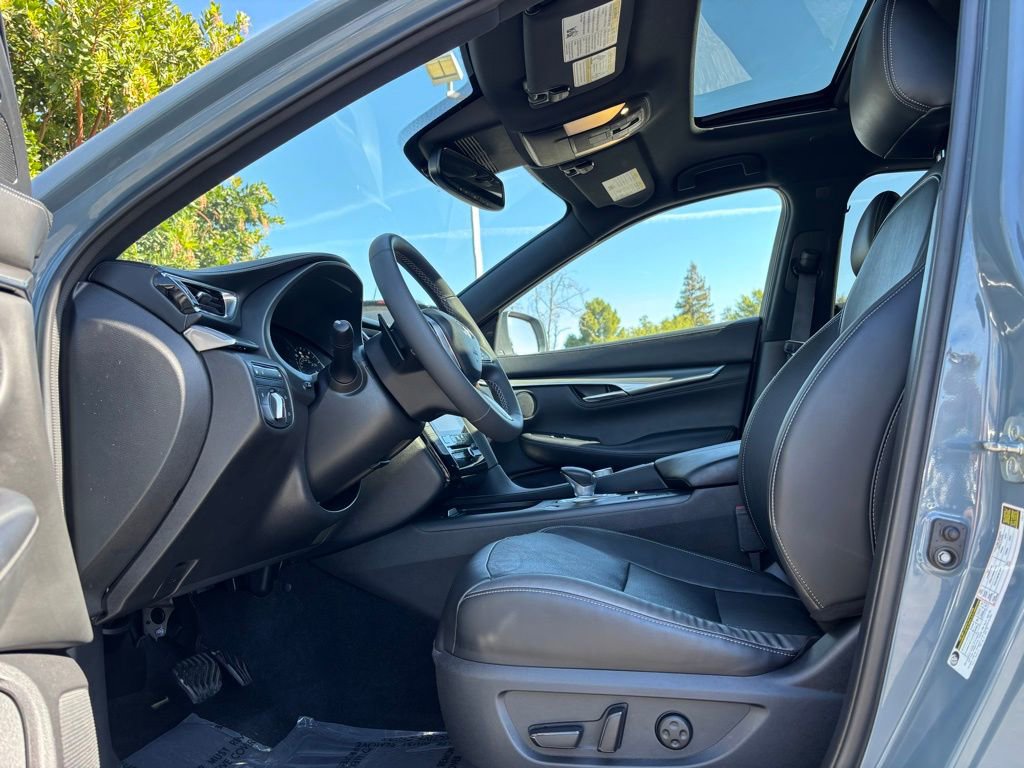 Certified 2023 INFINITI QX55 Luxe w/ Cargo Package image 33