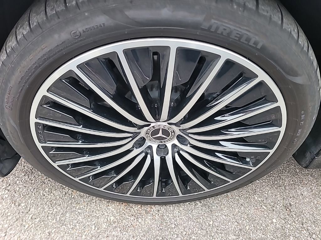 Certified 2025 Mercedes-Benz E 350 4MATIC Sedan image 3