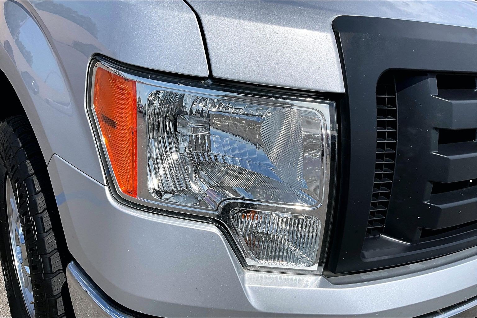 Used 2013 Ford F150 XLT w/ Mid Equipment Group RWD image 28