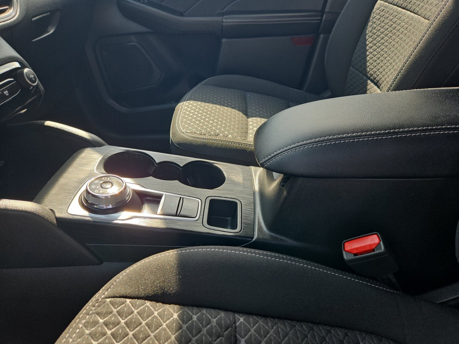 Used 2023 Ford Escape Active w/ Tech Pack #1 AWD/4WD image 22