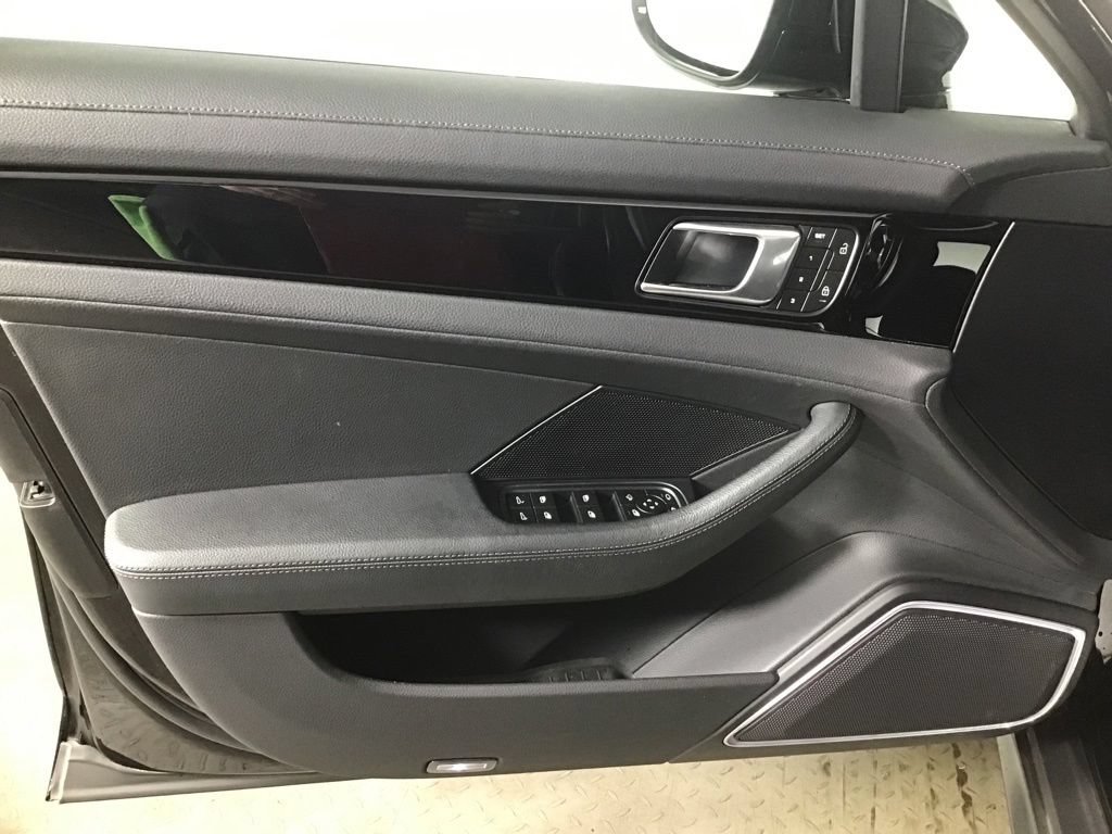 Certified 2023 Porsche Panamera 4 AWD/4WD image 29