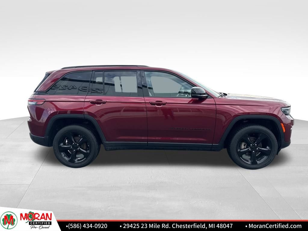 Used 2024 Jeep Grand Cherokee Altitude image 6
