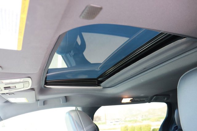 Used 2022 Toyota Sienna XSE w/ XSE Plus Package image 32