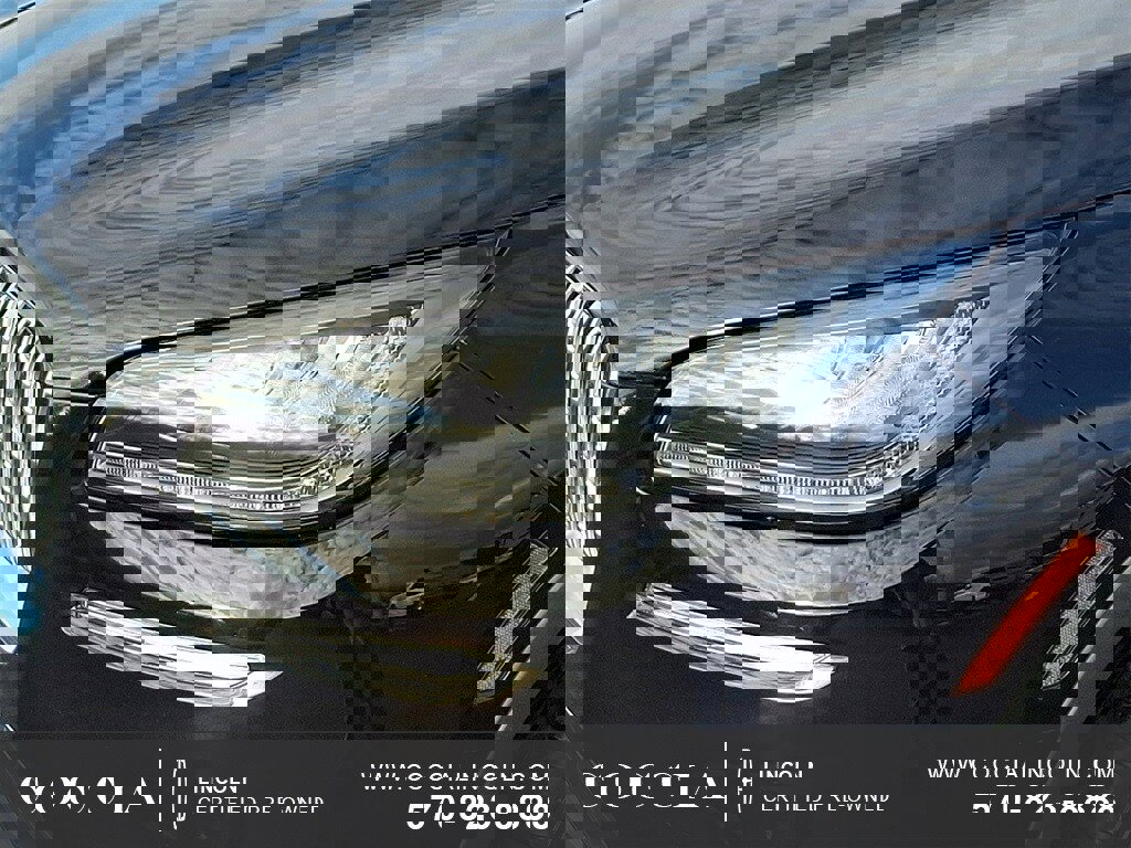 Certified 2022 Lincoln Corsair AWD w/ Equipment Group 101A image 9