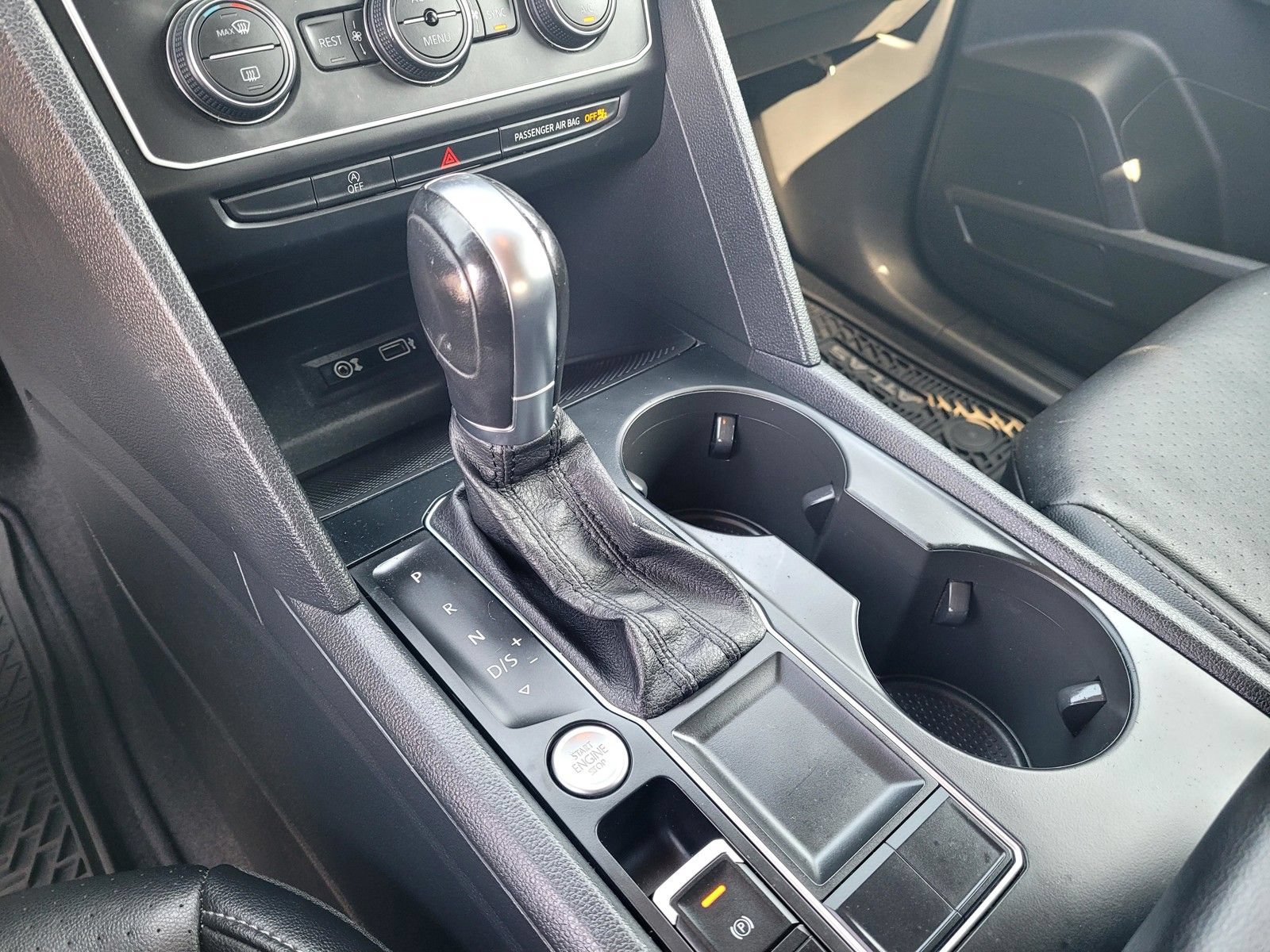 Used 2019 Volkswagen Atlas SE FWD image 26