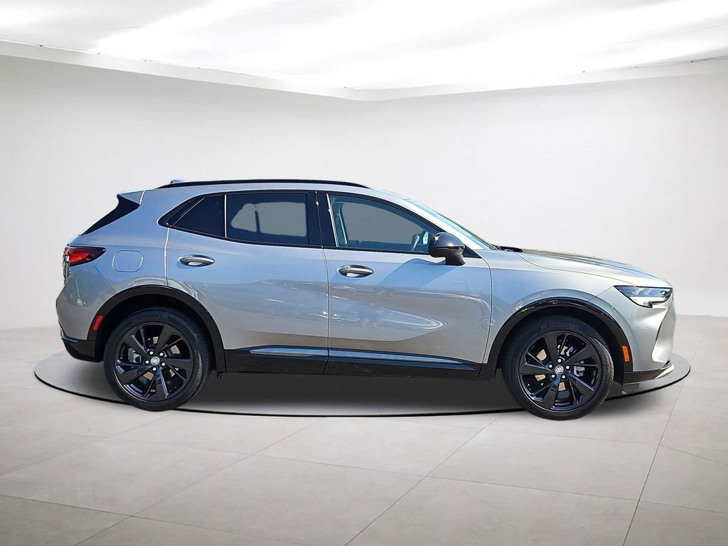 Used 2023 Buick Envision Essence w/ Sport Touring Package AWD/4WD image 8
