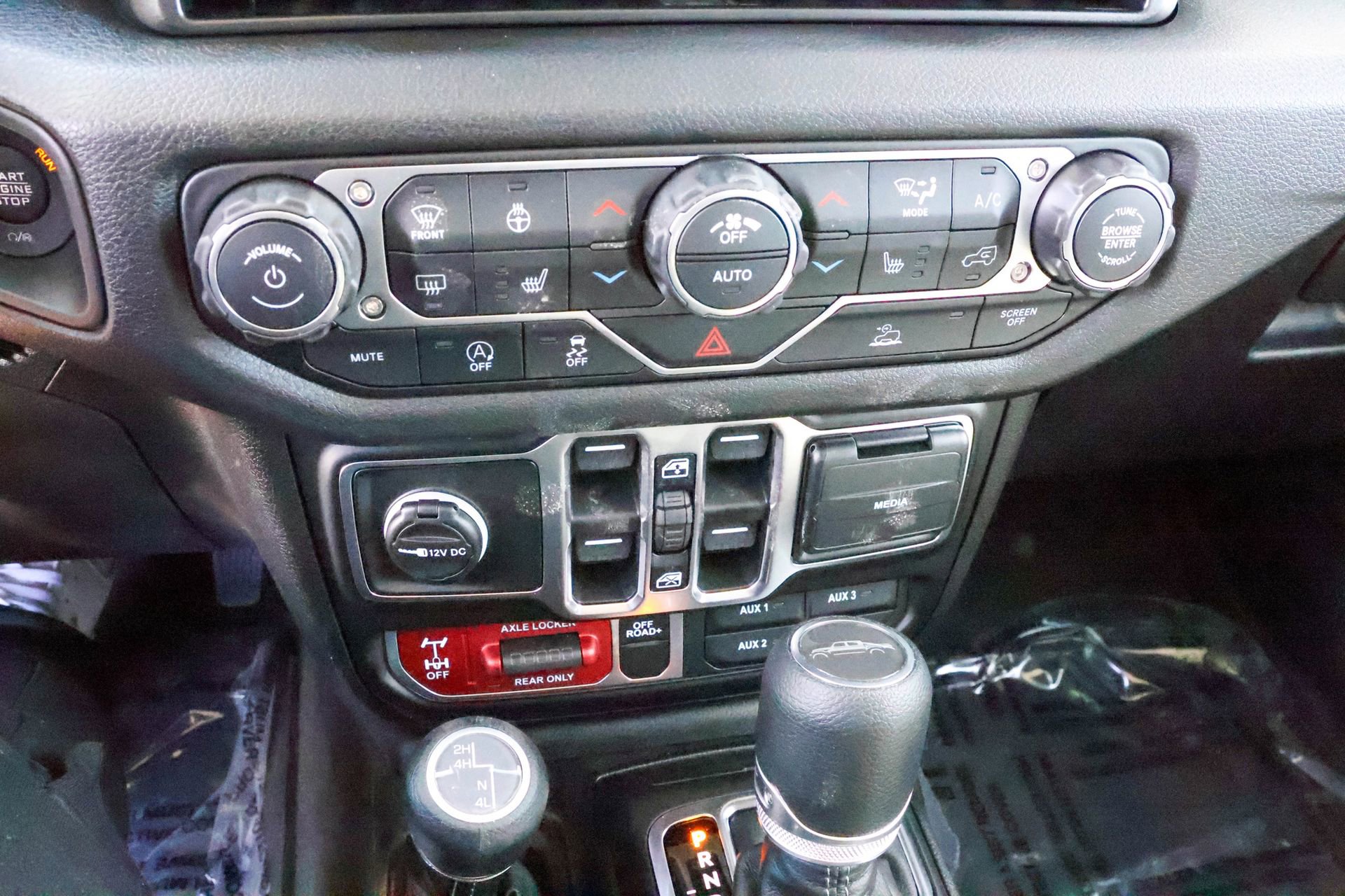 New 2026 Jeep Gladiator Willys image 28