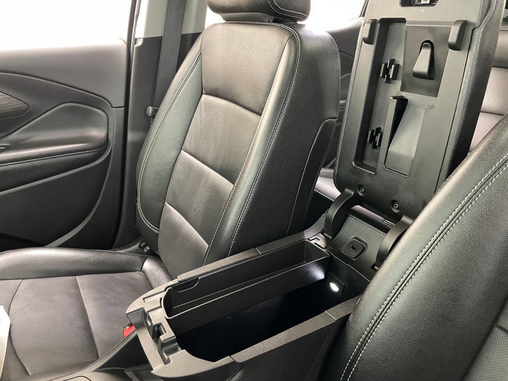 Certified 2024 GMC Terrain SLT w/ Infotainment Package II AWD/4WD image 34