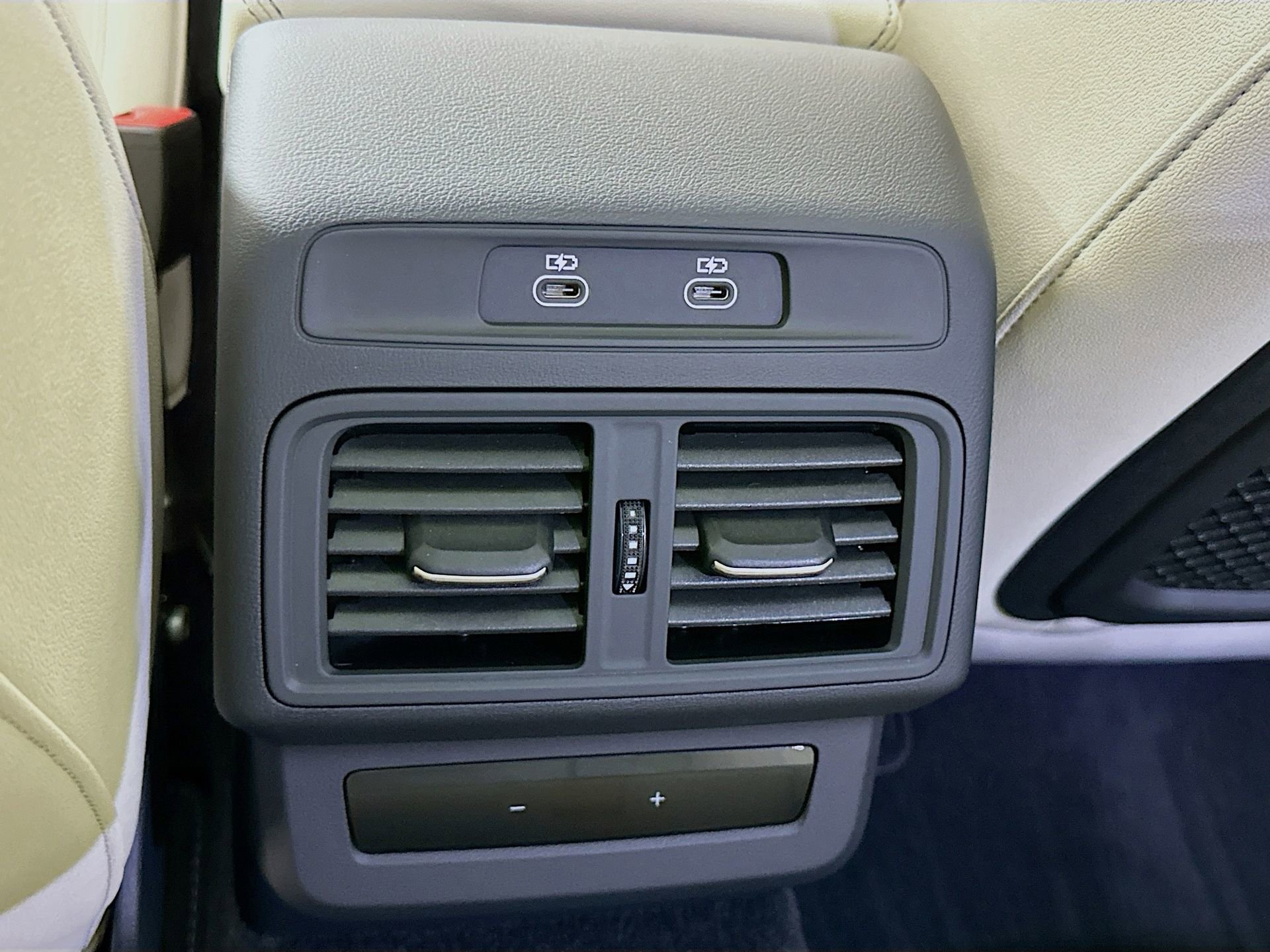 Used 2025 Audi Q5 Premium Plus AWD/4WD image 27