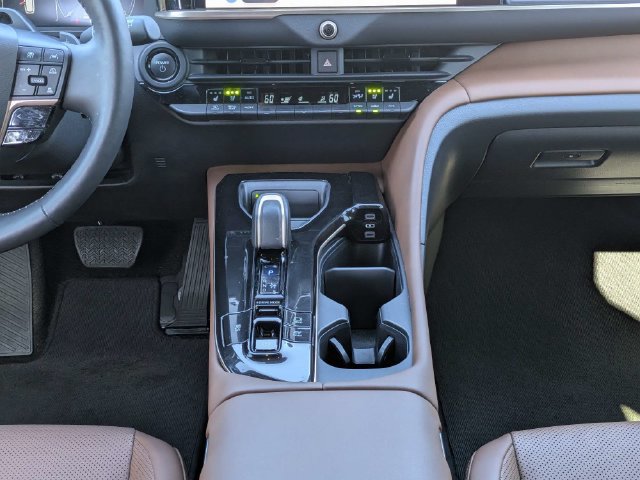Used 2025 Toyota Crown Signia w/ Advanced Technology Package AWD/4WD image 20