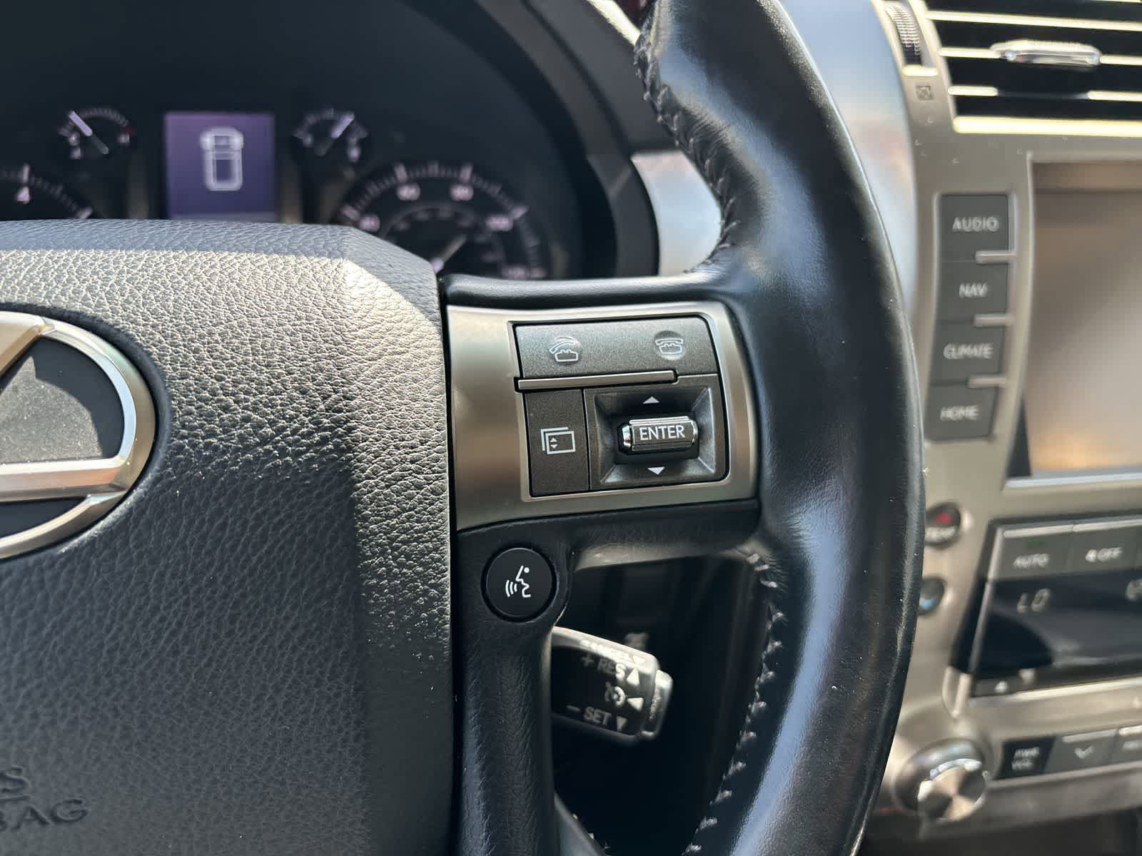 Used 2014 Lexus GX 460 Luxury AWD/4WD image 15