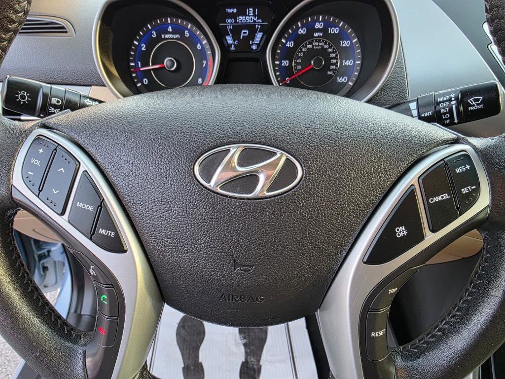 Used 2011 Hyundai Elantra Limited image 29