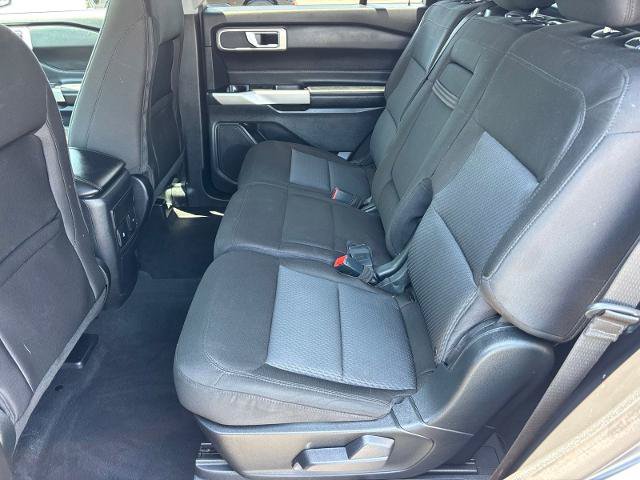 Certified 2022 Ford Explorer XLT RWD image 16
