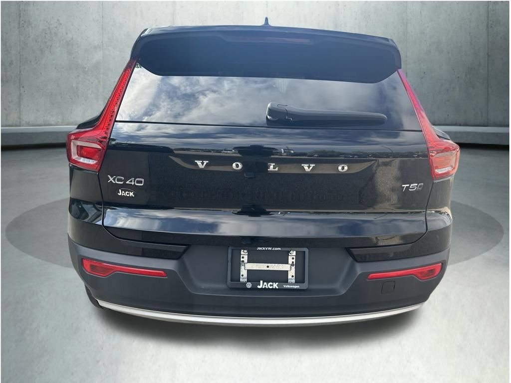 Used 2019 Volvo XC40 T5 Momentum AWD/4WD image 4